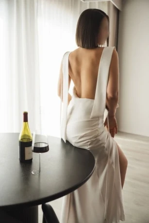 Charlotte Fox — 12 / 14