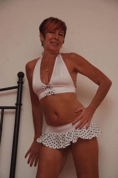 Reife Tanja — 8 / 16