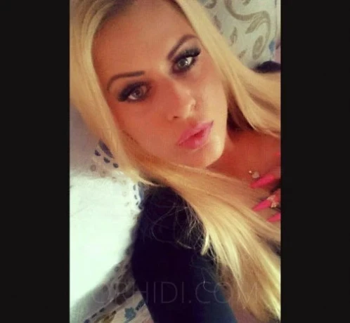 GERMAN EMILY — 1 / 6