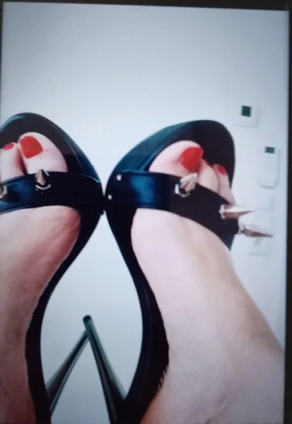 Deutsche Milf Annett -  WIEDER DA! — 8 / 10