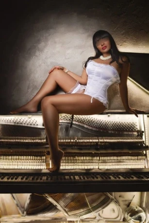 NEU! ARINA G-POINT. Nur bis 09.02. — 9 / 10