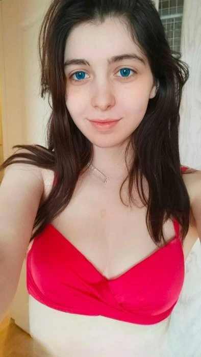 Alina — 2 / 3