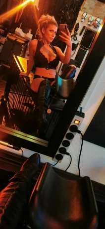 Mia Divina — 3 / 13