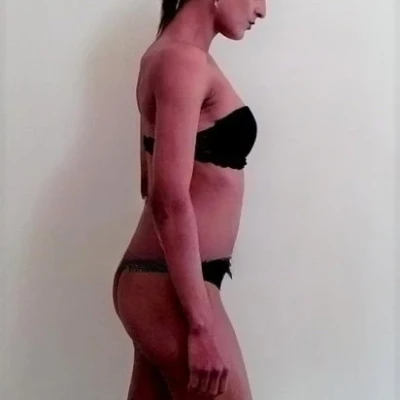 Bina, Escort, Frankfurt am Main