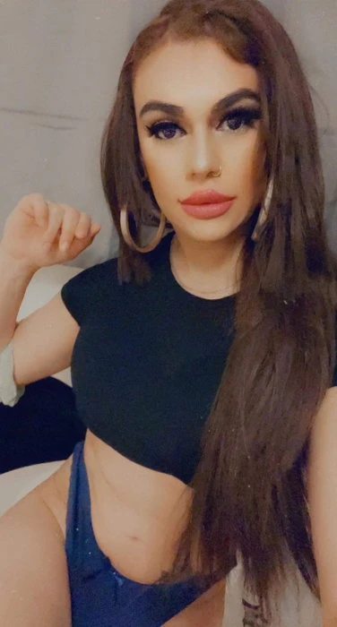 Samantha — 2 / 3