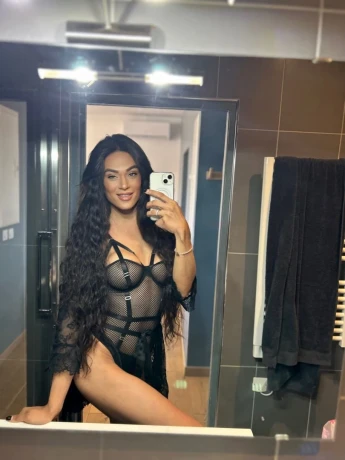 Katharina Byonda — 4 / 12