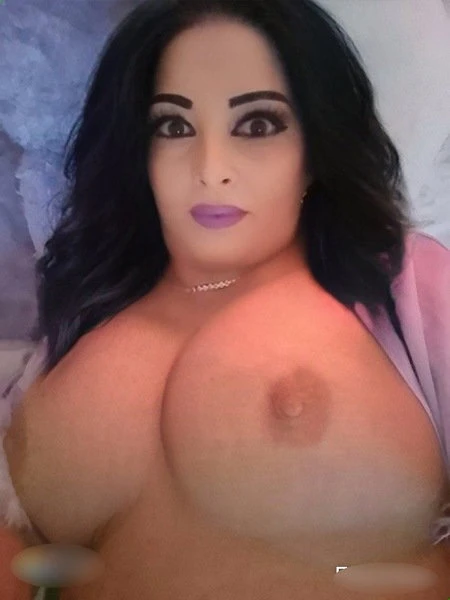 Viviana — 3 / 24