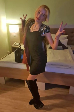 Julia-slim — 8 / 9