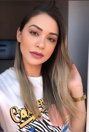 Jamilly Araujo — 10 / 12