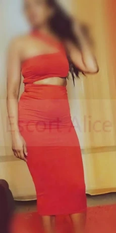 Alice Komt Jou Verwennen — 5 / 6