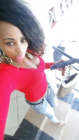 Erotic Venus — 2 / 3