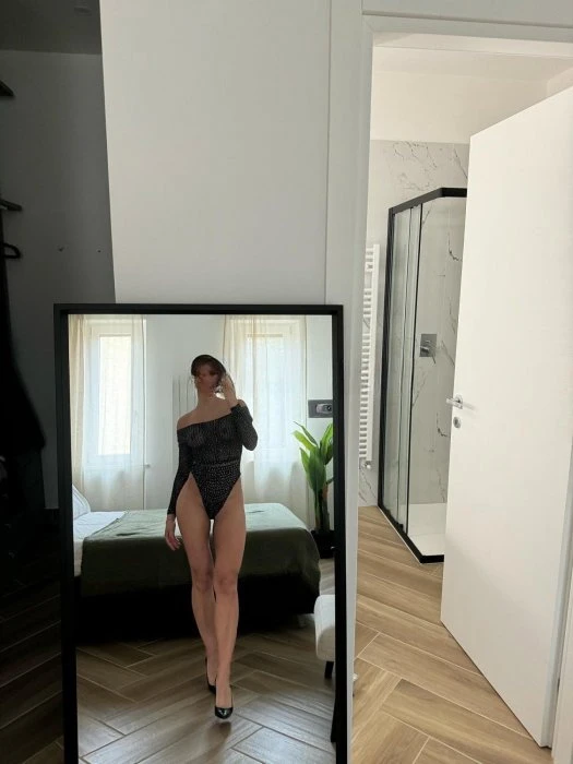 Alisa — 4 / 7