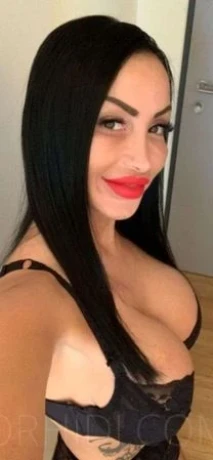 DEUTSCHE MIA — 10 / 12