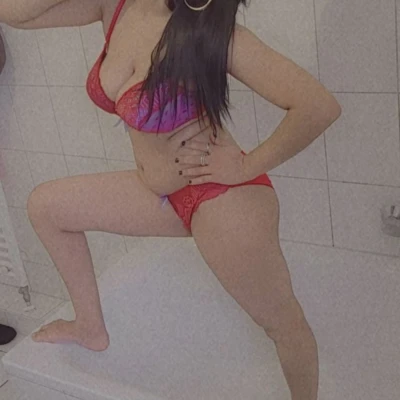 Djessika, Escort, Neum