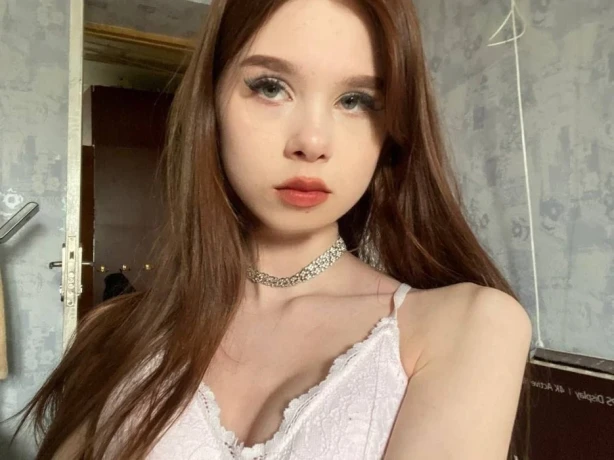 Kseniya — 4 / 5