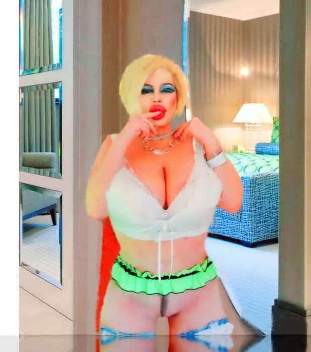 Moniqe, Escort, Miskolc