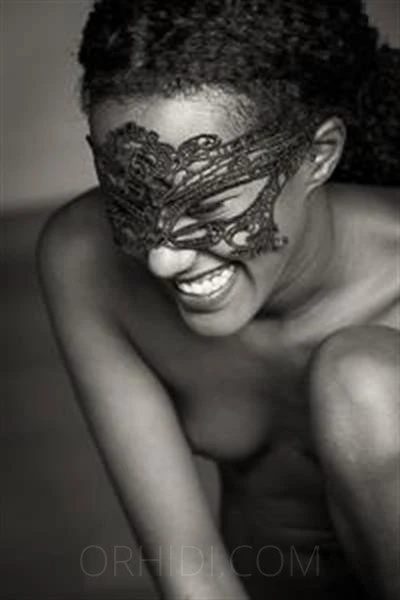 JO - SHADES ESCORT — 2 / 3
