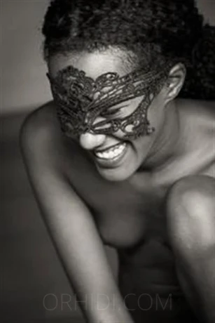 JO - SHADES ESCORT — 2 / 3