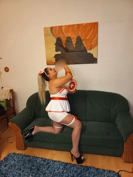 Sofia Neu — 4 / 5