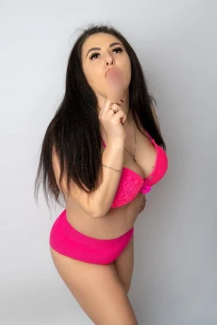 Mascha Bei Mona Roses — 1 / 5