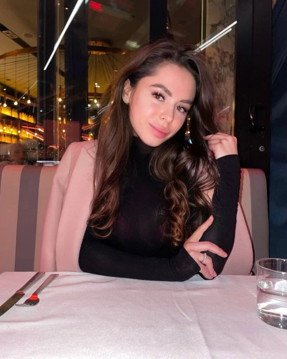 Veronika — 3 / 4
