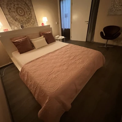 Zweizimmerwohnung In Spreitenbach, Escort, Spreitenbach