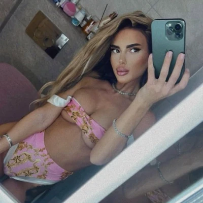 Darya im LH 29, Escort, Augsburg