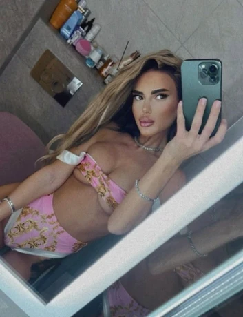 Darya im LH 29 — 1 / 3