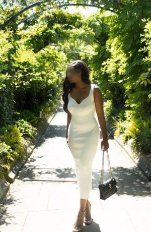 Kenya Moore — 7 / 9