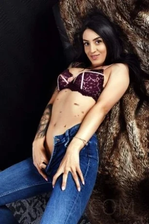 NEU! Erika K*hlenf*** DT extra tief — 5 / 8