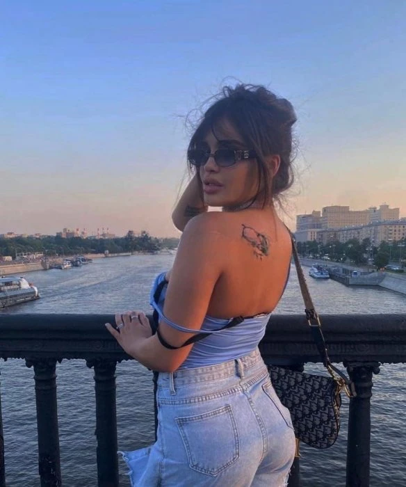 Milena — 4 / 8