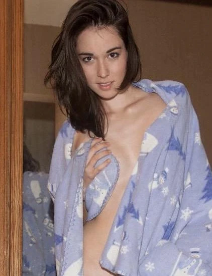Hallo Liebe Maenner Lch Bin Anita Klein Verspielt Sexy Und Serh Nett — 2 / 3