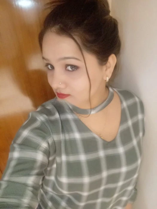Hina — 2 / 5