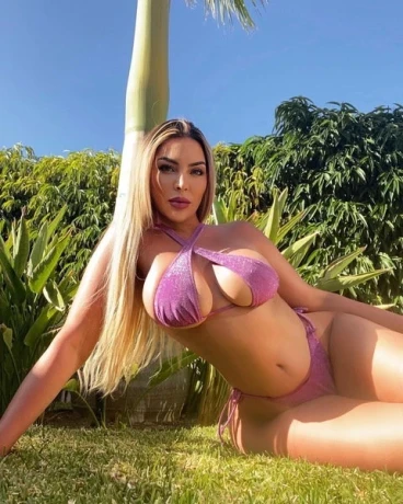 Chantal Heisse Latina — 10 / 16