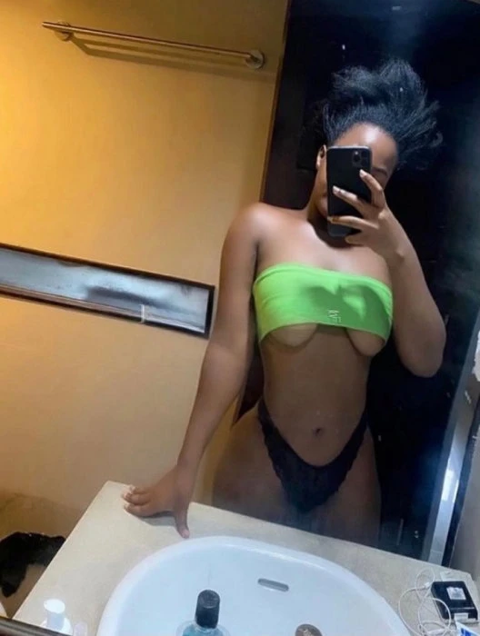 Trisha, Escort, Ubud