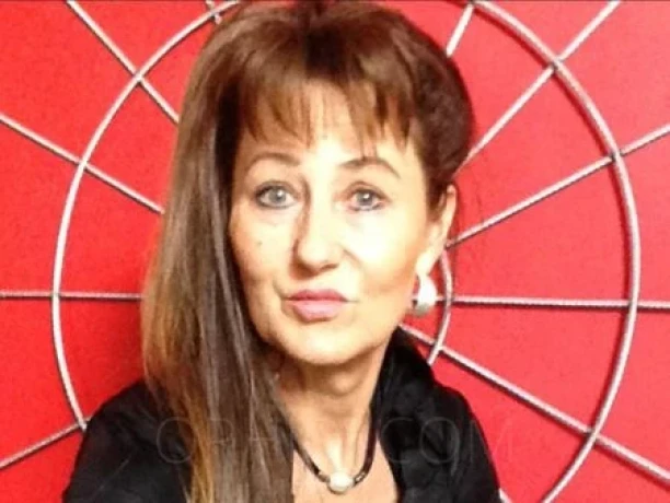 Lady Corinna- — 13 / 17