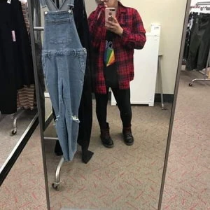 Veronika — 4 / 5