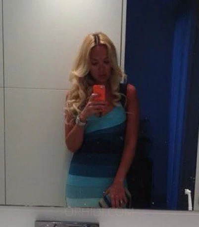 Anastacia — 3 / 5