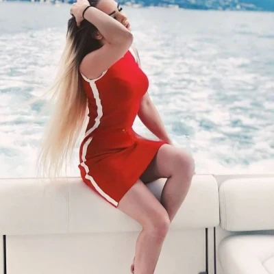 Lia, Escort, Paris
