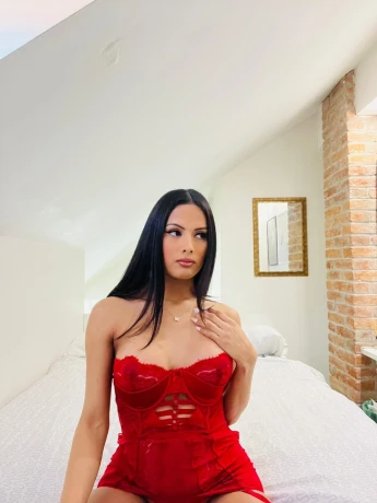 Ts Larissa Figueira — 9 / 13