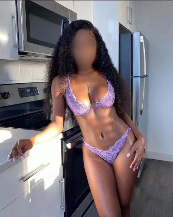 Jade — 2 / 7