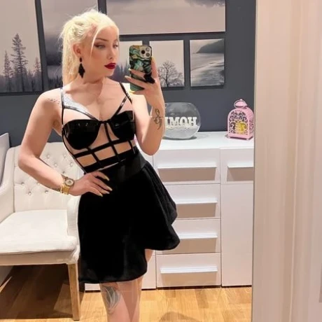 TS Ella D*ll - Türkish Sex bomb — 2 / 23