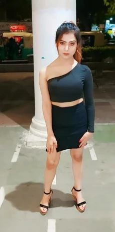 Lisza Rajput — 2 / 3