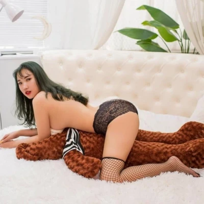 Ruby, Escort, Muscat