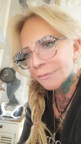 *Sarah, Königin der Lingam* — 2 / 3