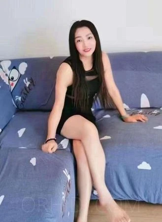 Lili — 2 / 3