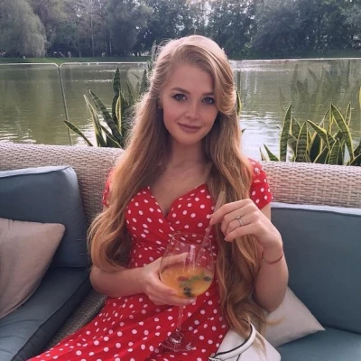 Cheslava, Escort, Paris