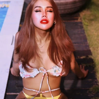 Carolline, Escort, Singapore