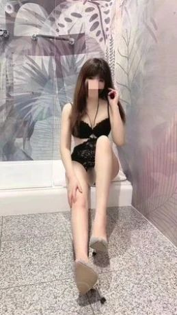 SISI aus China — 2 / 3