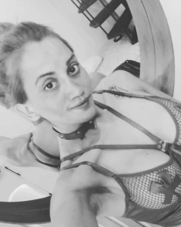 Alexandra Chanel — 2 / 12